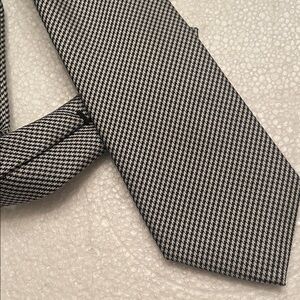New Ben Sherman Elegant Black and White Houndstooth Tie